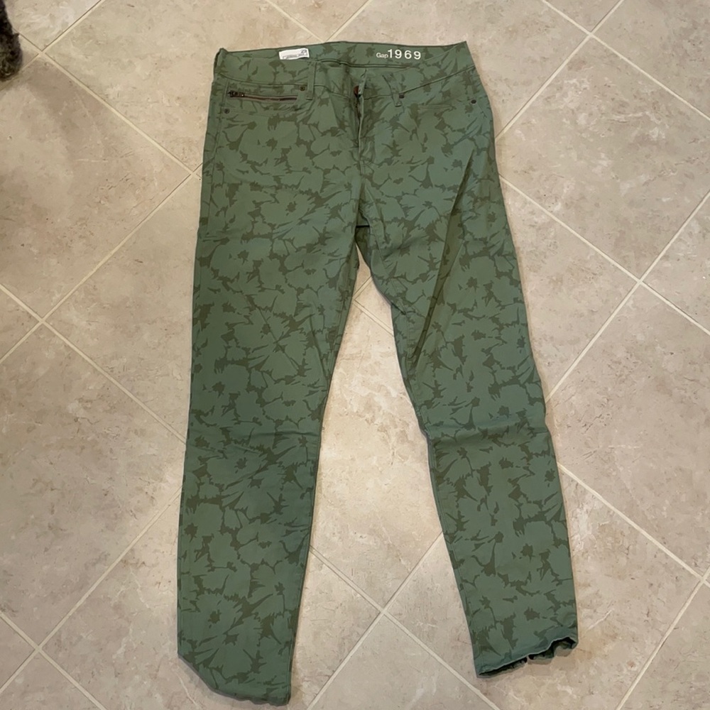 Gap women’s legging jeans